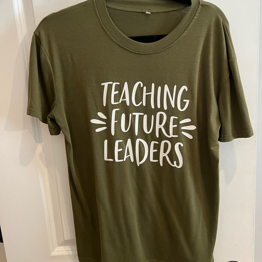 Teaching Future Leaders M T-Shirt